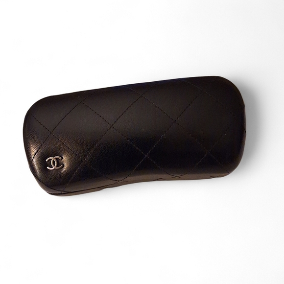 Chanel 5330-Q Quilted Black Sunglasses Gradient Lens With Case main image 11